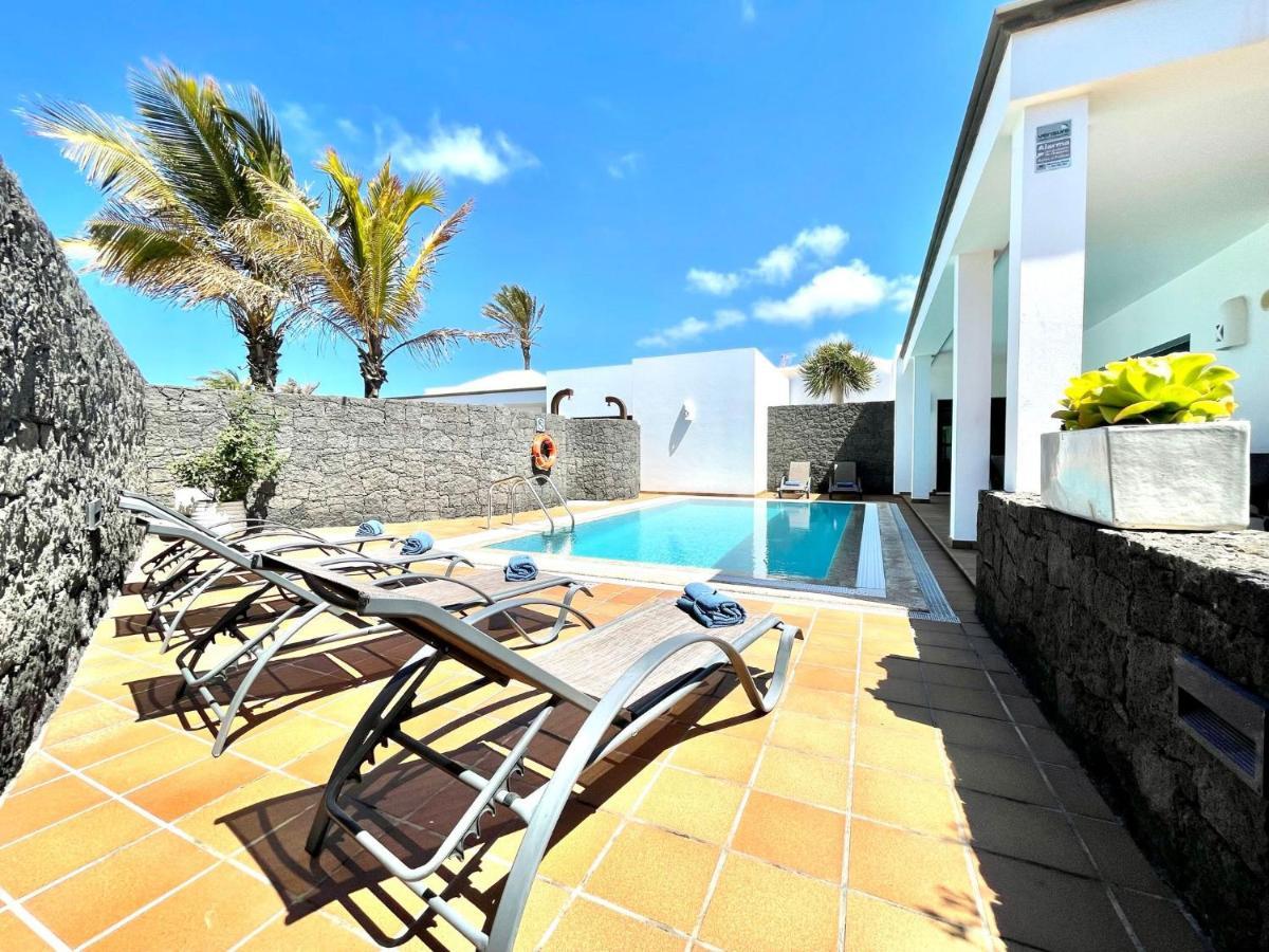 Mamma Mia Pool Heat Private & Jacuzzi Villa