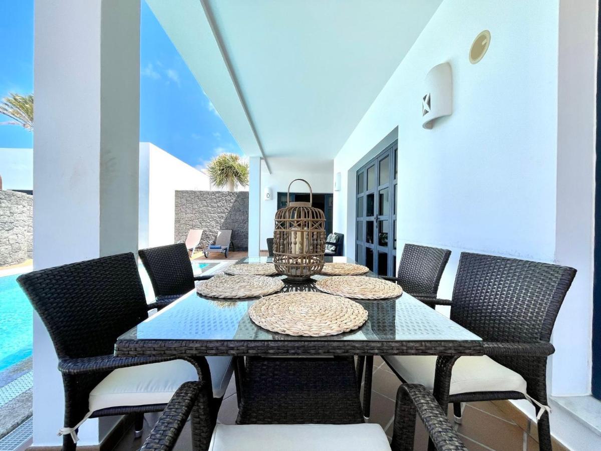 Mamma Mia Pool Heat Private & Jacuzzi * Playa Blanca (Lanzarote)