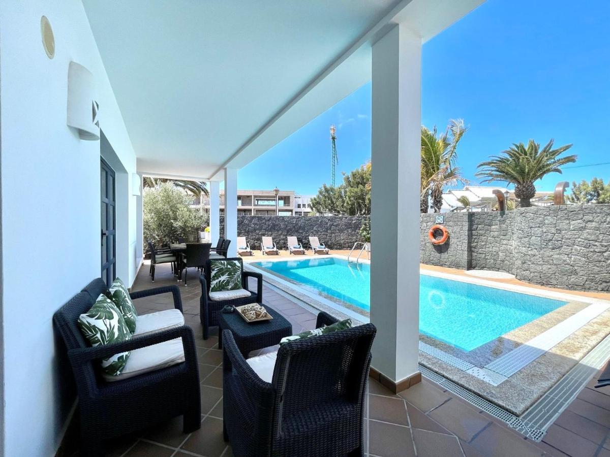 Mamma Mia Pool Heat Private & Jacuzzi Villa *