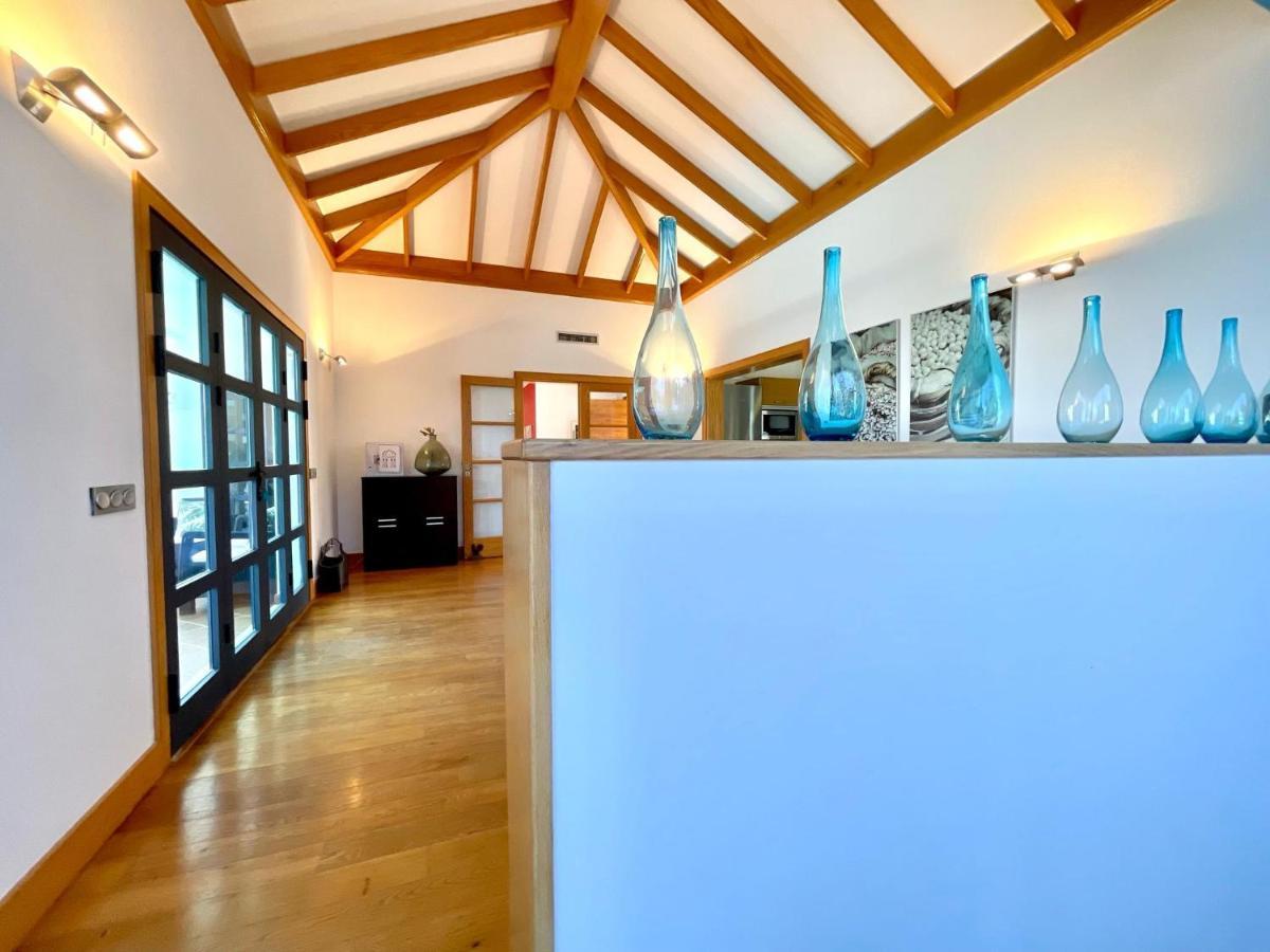 Mamma Mia Pool Heat Private & Jacuzzi Villa *