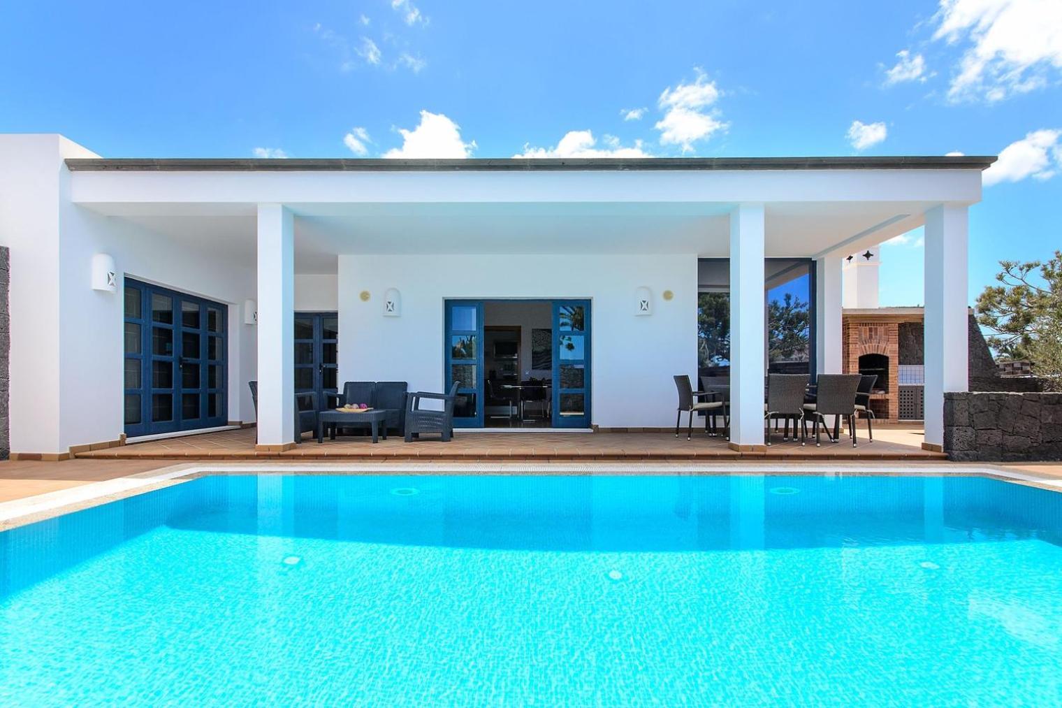Villa Mamma Mia Pool Heat Private & Jacuzzi *