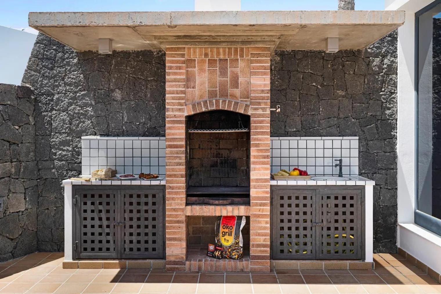 Villa Mamma Mia Pool Heat Private & Jacuzzi *