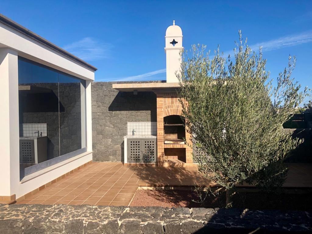 Mamma Mia Pool Heat Private & Jacuzzi Playa Blanca (Lanzarote)
